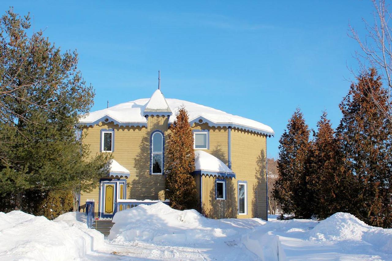227 - En Bordure De La Riviere Du Gouffre - Les Immeubles Charlevoix Villa Baie-Saint-Paul Exterior photo